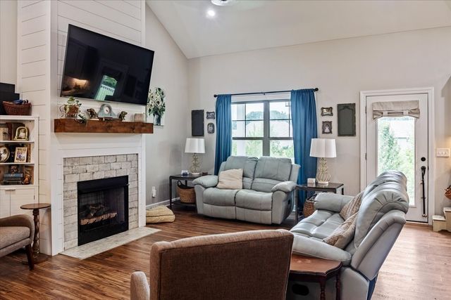 67 Beuerlein Cir, Lawrenceburg, TN 38464