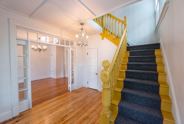 87 Broad Street, Norwich, CT 06360