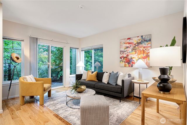 9112 NE 159th PL NE ##404, Redmond, WA 98052