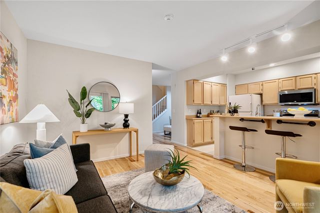 9112 NE 159th PL NE ##404, Redmond, WA 98052