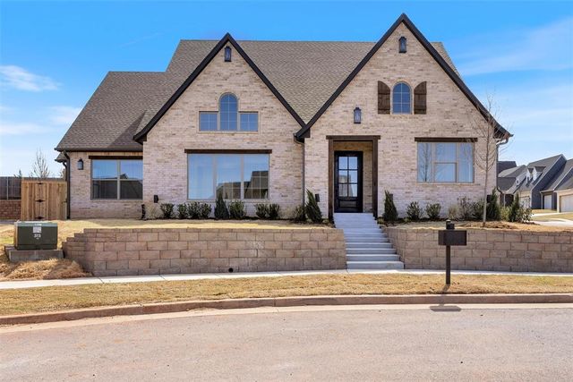 2424 Amante Court, Edmond, OK 73034