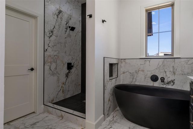 2424 Amante Court, Edmond, OK 73034