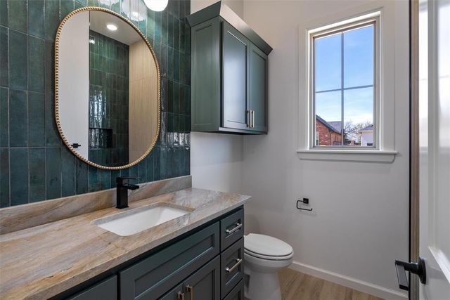 2424 Amante Court, Edmond, OK 73034