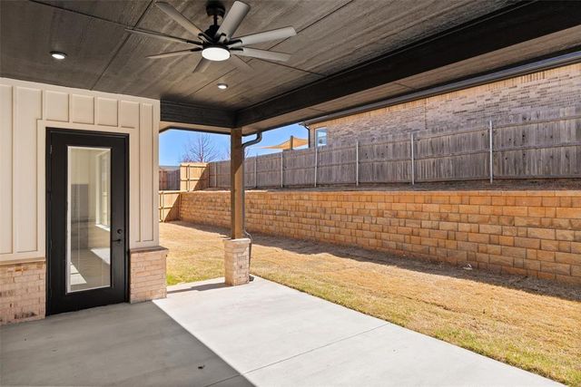 2424 Amante Court, Edmond, OK 73034