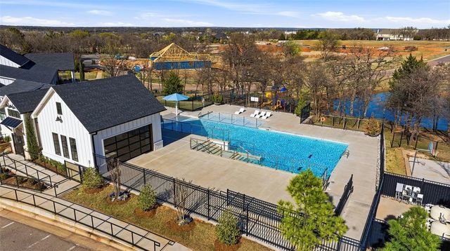 2424 Amante Court, Edmond, OK 73034