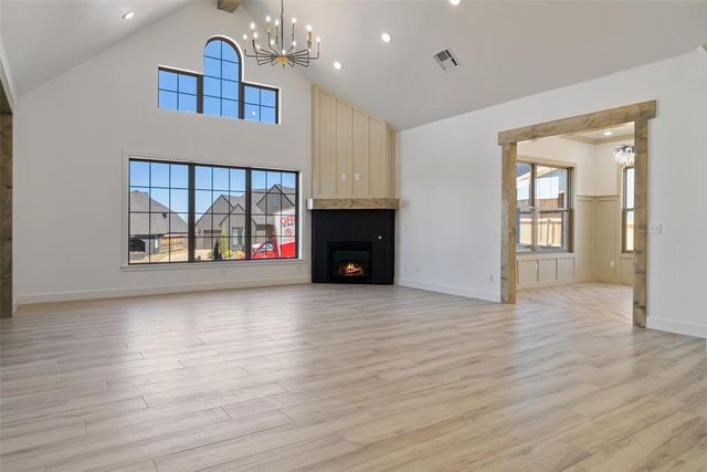 2424 Amante Court, Edmond, OK 73034