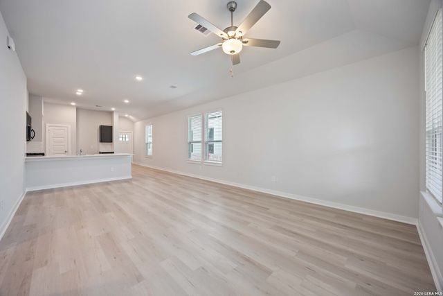 8559 Red Hawk Loop, San Antonio, TX 78222