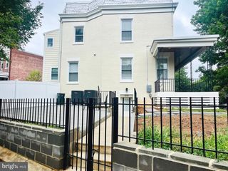 1319 C ST NE #B, Washington, DC 20002