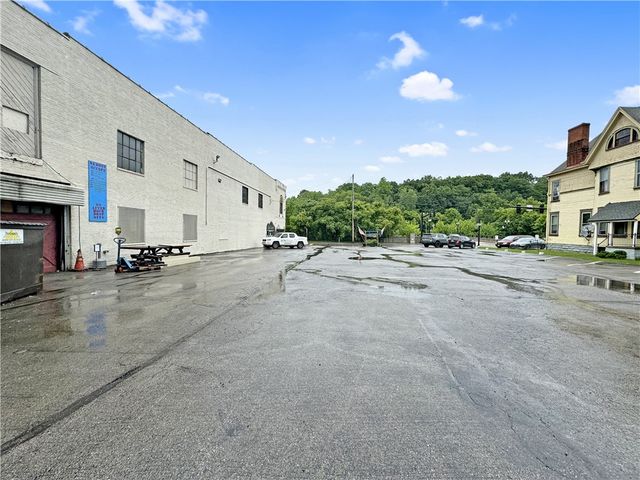 424 N Croton Avenue, New Castle, PA 16101