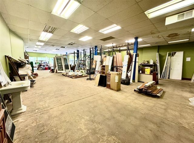 424 N Croton Avenue, New Castle, PA 16101