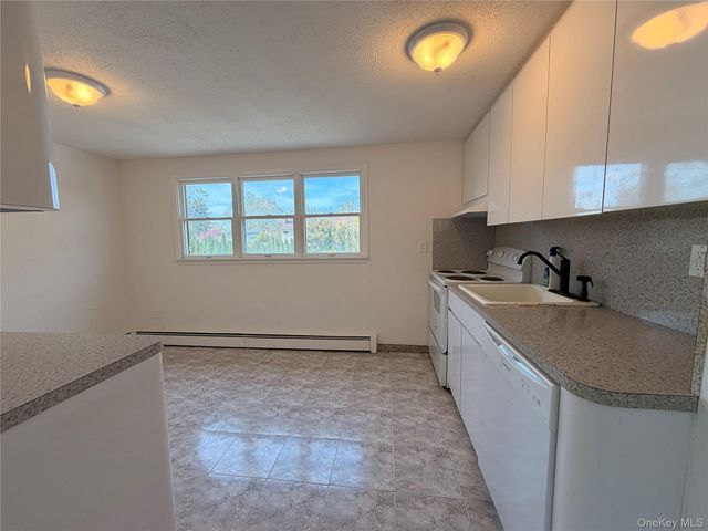 3535 Park Avenue, Wantagh, NY 11793