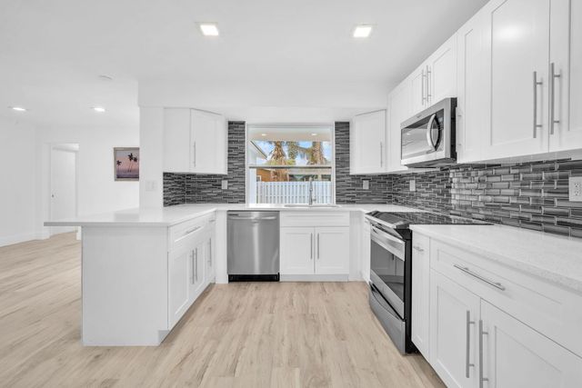 9490 NW 20th Place, Sunrise, FL 33322