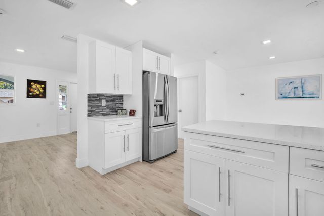 9490 NW 20th Place, Sunrise, FL 33322