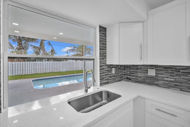 9490 NW 20th Place, Sunrise, FL 33322