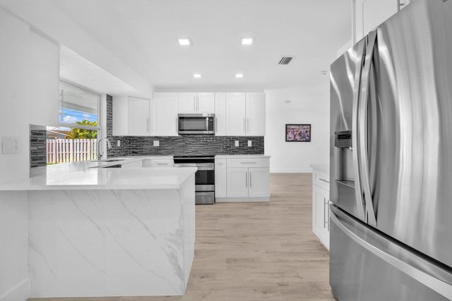 9490 NW 20th Place, Sunrise, FL 33322