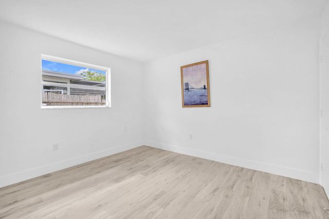 9490 NW 20th Place, Sunrise, FL 33322