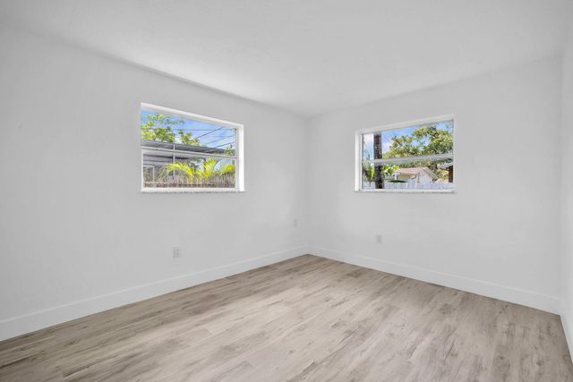 9490 NW 20th Place, Sunrise, FL 33322