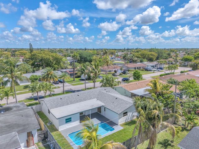 9490 NW 20th Place, Sunrise, FL 33322