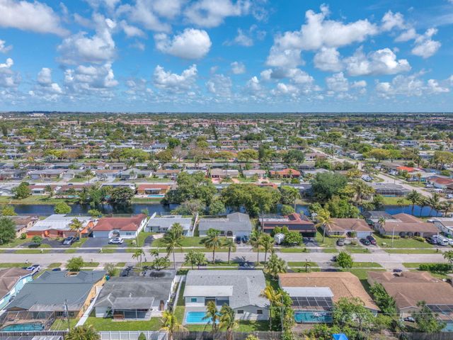 9490 NW 20th Place, Sunrise, FL 33322