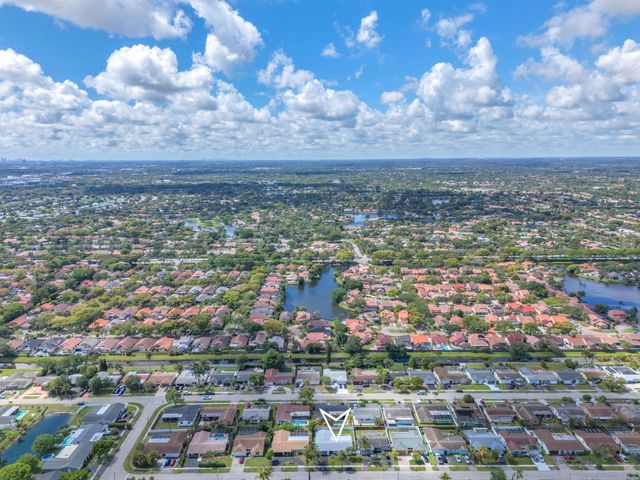 9490 NW 20th Place, Sunrise, FL 33322