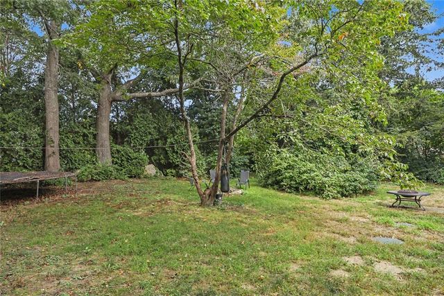 33 Evergreen Drive, Exeter, RI 02822