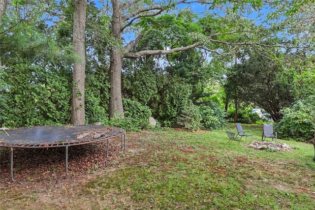 33 Evergreen Drive, Exeter, RI 02822