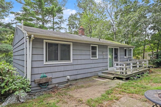 33 Evergreen Drive, Exeter, RI 02822
