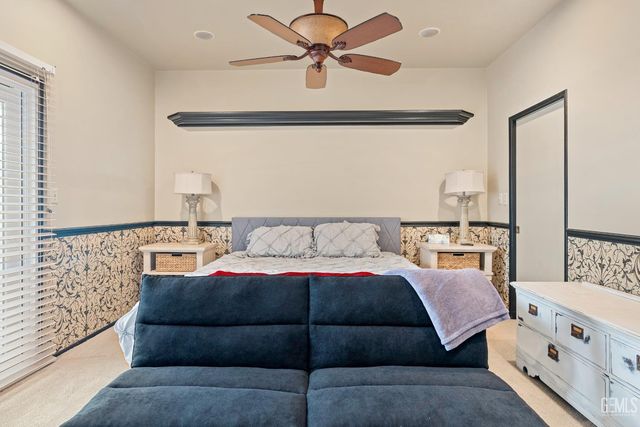 3312 El Encanto Court, Bakersfield, CA 93301