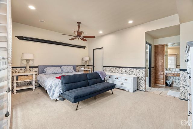 3312 El Encanto Court, Bakersfield, CA 93301