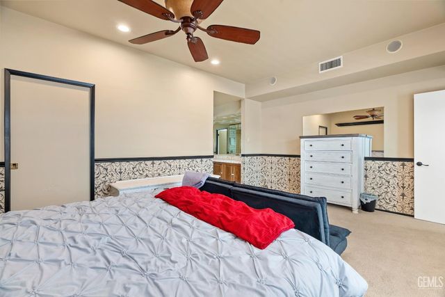 3312 El Encanto Court, Bakersfield, CA 93301