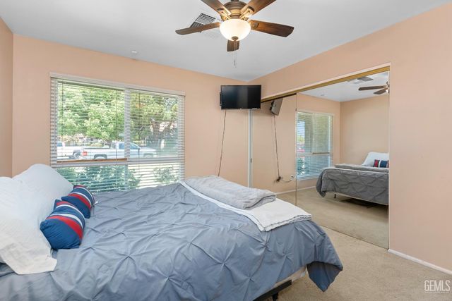 3312 El Encanto Court, Bakersfield, CA 93301