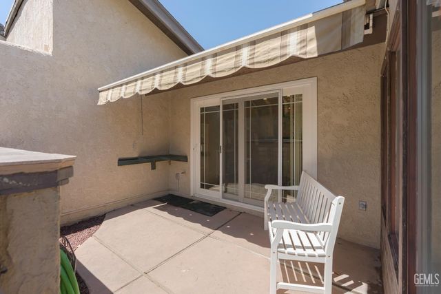 3312 El Encanto Court, Bakersfield, CA 93301