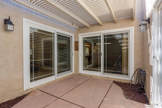 3312 El Encanto Court, Bakersfield, CA 93301