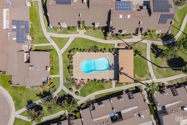 3312 El Encanto Court, Bakersfield, CA 93301