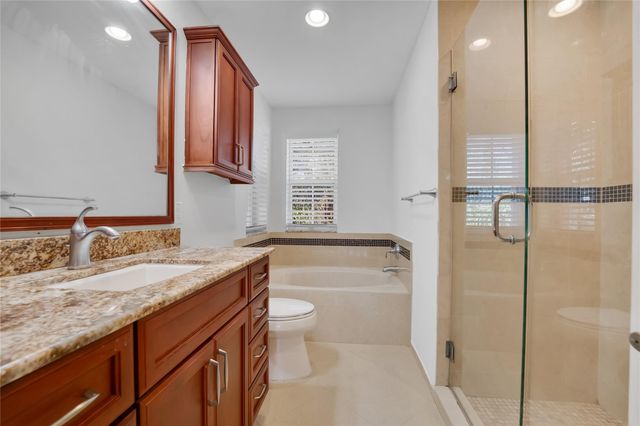 1840 Sweetbay Way, Hollywood, FL 33019