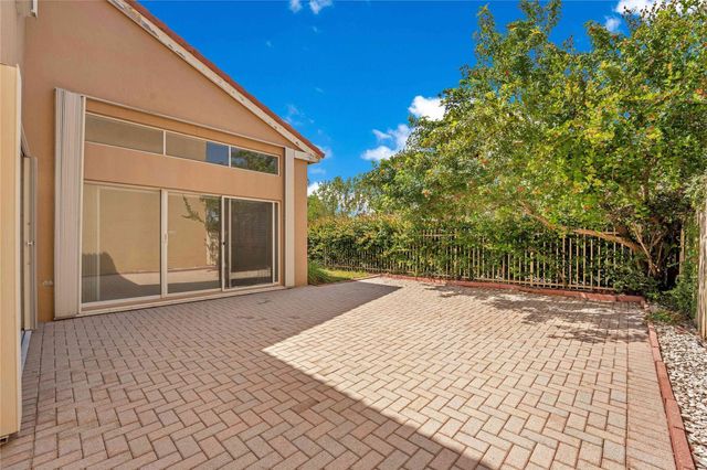 1840 Sweetbay Way, Hollywood, FL 33019