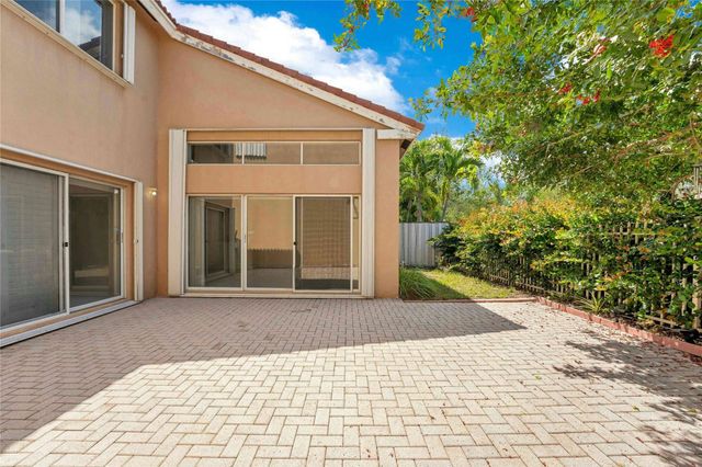 1840 Sweetbay Way, Hollywood, FL 33019