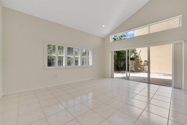 1840 Sweetbay Way, Hollywood, FL 33019