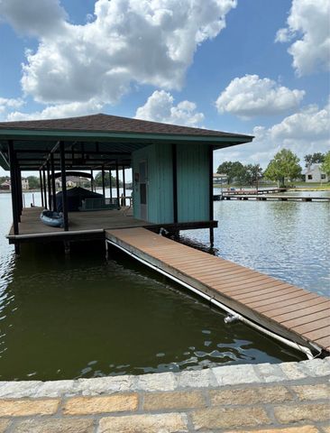 1408 Island Village Court, Granbury, TX 76048