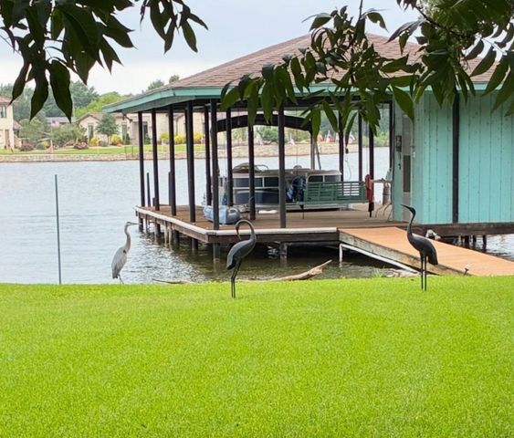 1408 Island Village Court, Granbury, TX 76048