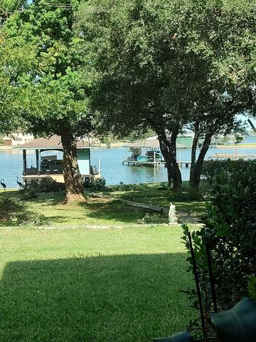 1408 Island Village Court, Granbury, TX 76048