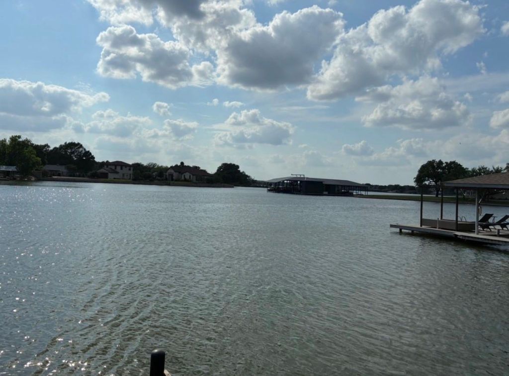 1408 Island Village Court, Granbury, TX 76048
