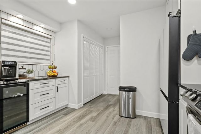 1916 Shorewood Drive, Grapevine, TX 76051