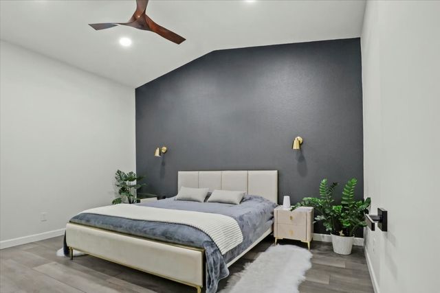 1916 Shorewood Drive, Grapevine, TX 76051