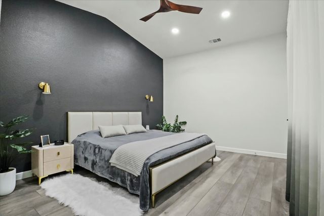 1916 Shorewood Drive, Grapevine, TX 76051