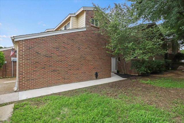 1916 Shorewood Drive, Grapevine, TX 76051