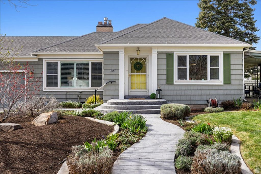 Image 2 of property listing at 1733 E HARRISON AVE, Salt Lake City, UT 84108