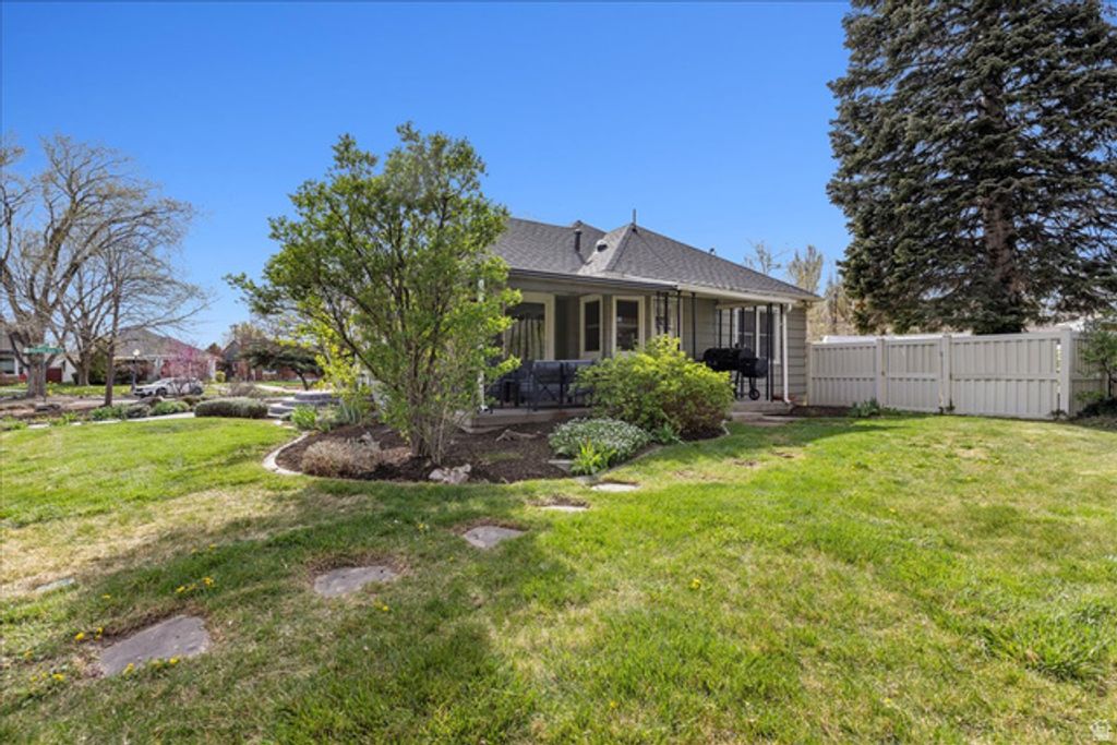 Image 31 of property listing at 1733 E HARRISON AVE, Salt Lake City, UT 84108