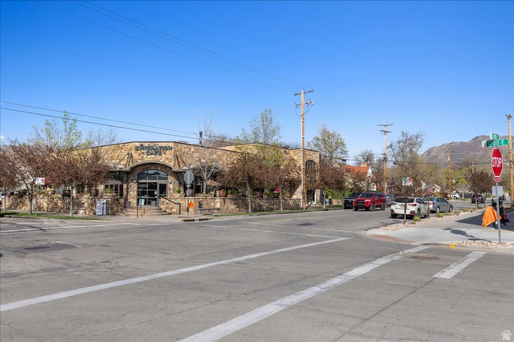 Image 49 of property listing at 1733 E HARRISON AVE, Salt Lake City, UT 84108