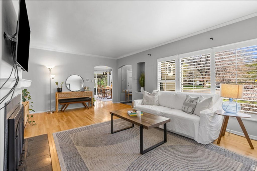 Image 7 of property listing at 1733 E HARRISON AVE, Salt Lake City, UT 84108